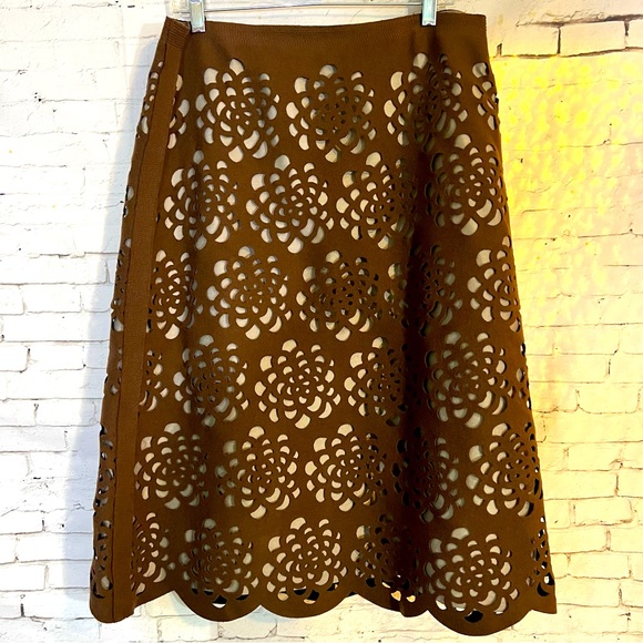Charles Nolan Wool Blend Laser Cut Floral Perforated Midi Skirt Size 14 EUC - Picture 1 of 10